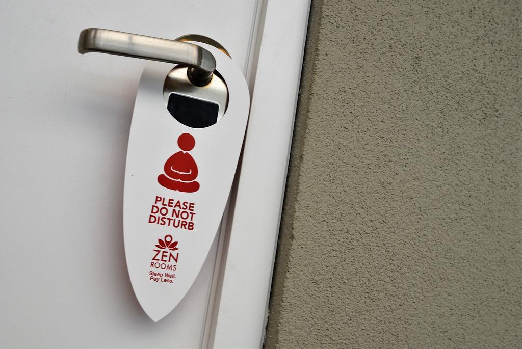 Zen Rooms Pasay Airport Road Paranaque City Екстериор снимка